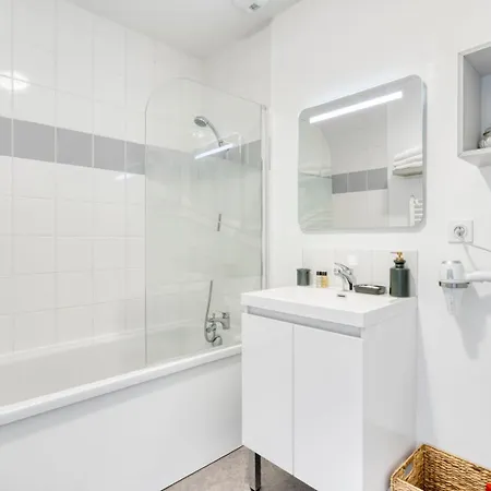 La Casa Via — Family House For 6 People * Cambes-en-Plaine