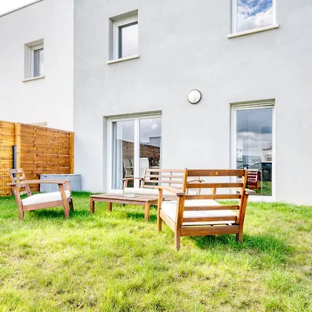La Casa Via — Family House For 6 People Cambes-en-Plaine
